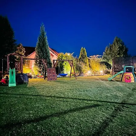 Wierzbowy Zakatek مزرعة للإقامة *