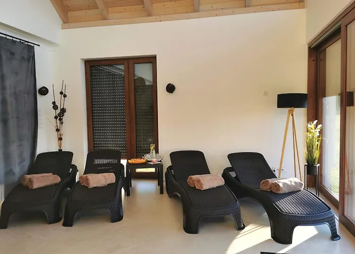 Wierzbowy Zakatek Κατάλυμα σε φάρμα